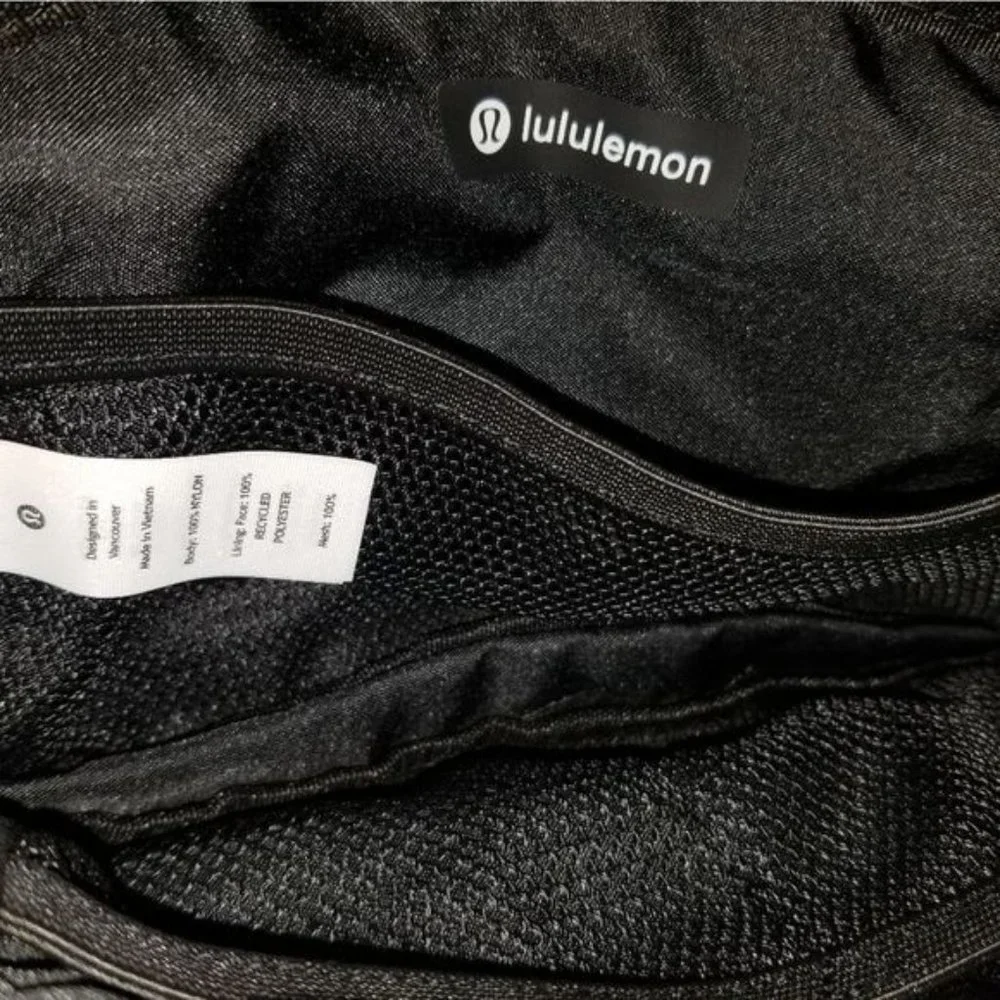 Lululemon Everywhere Belt Bag 1L Original Strap Black Nwt - Picture 9 of 14